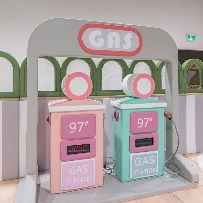 Crafting 230㎡ Natural - Themed Kids Cafe Playground in Canada
